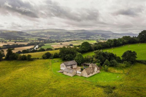 Cwm Pelved is a large 6 bedroom holiday home close to Hay on Wye - with incredible views